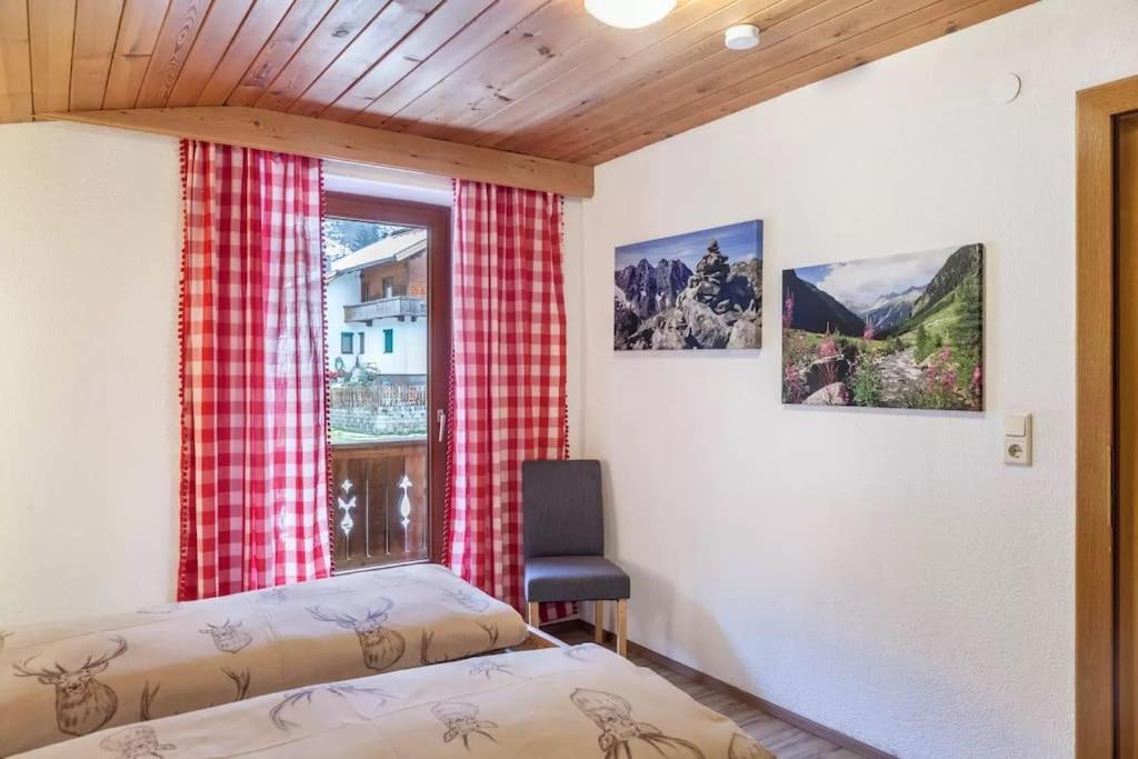 Ferienwohnung Gamsbock Panorama View Balkon, Gartensauna, Garten, Grillplatz Стум Екстериор снимка